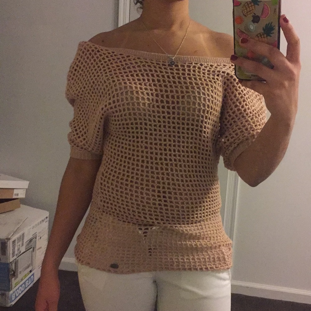 GUESS FISHNET TOP ⭐️ - Picture 2 of 5